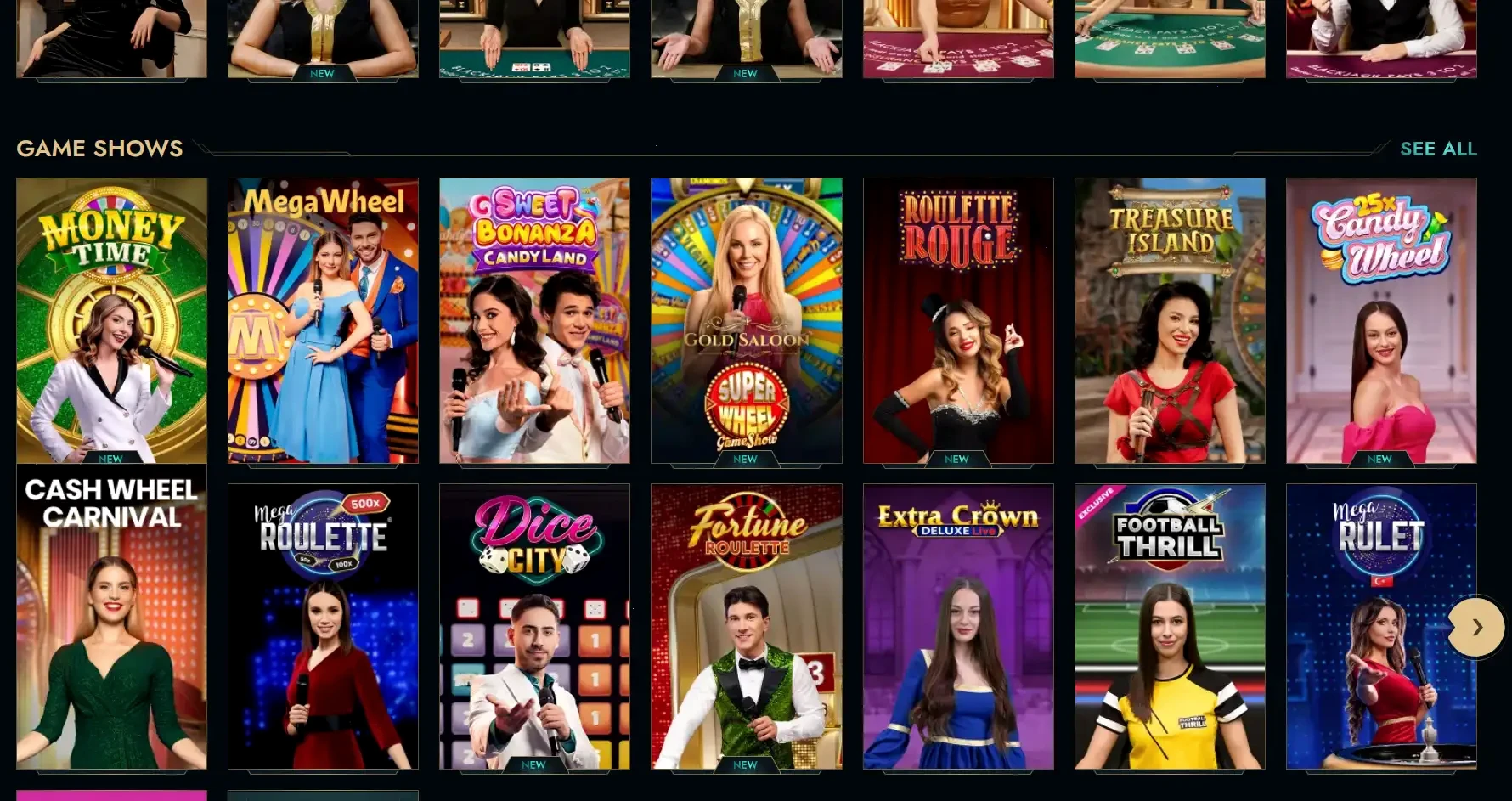 Aplikacja mobilna Everum Casino na smartfonie z widokiem slotów